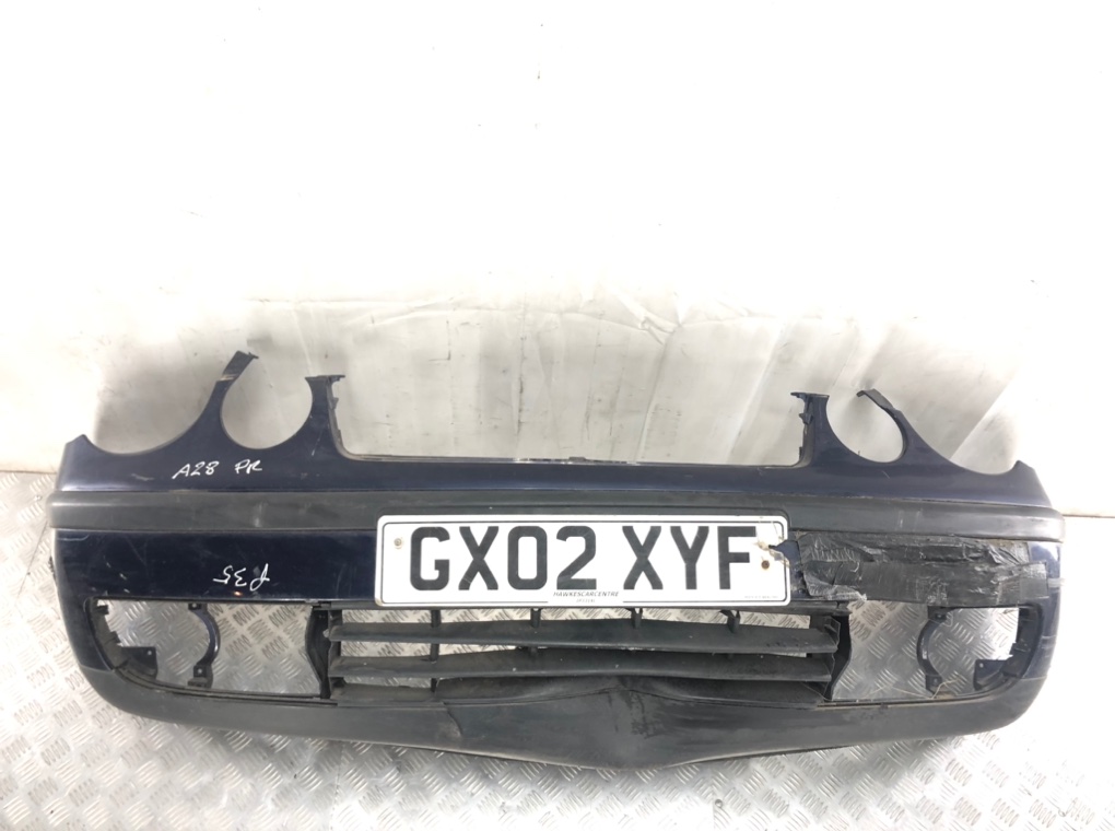 Бампер передний для Volkswagen Polo, 2002 г. 1.2 i бензин б/у