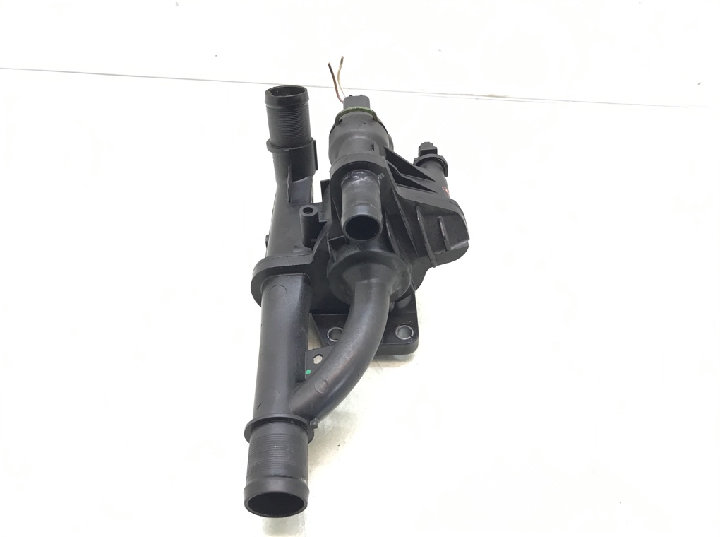 Корпус термостата для Ford Focus, 2011 г. 1.6 TDCi дизель б/у — фото 3