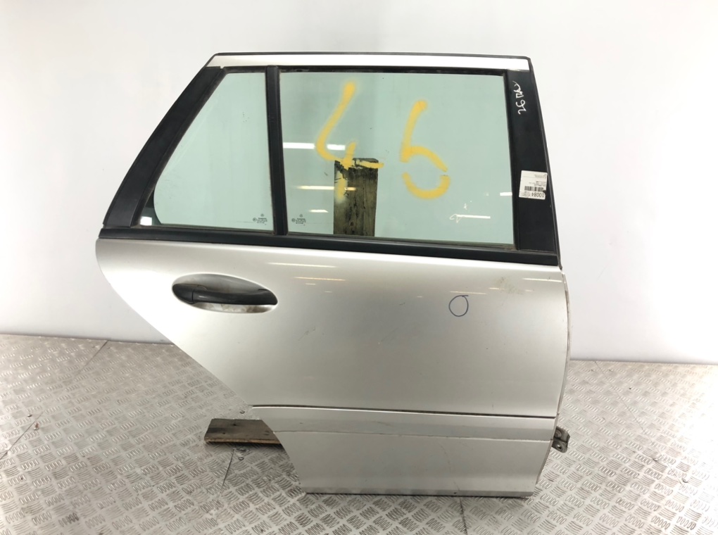 Дверь задняя правая для Mercedes C W203, 2004 г. 2.2 CDi дизель б/у
