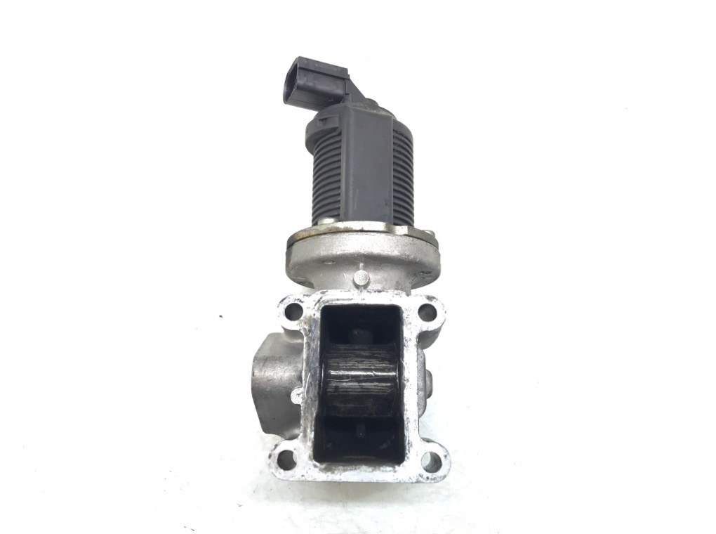 Клапан EGR Opel Zafira B 1.9 CDTi