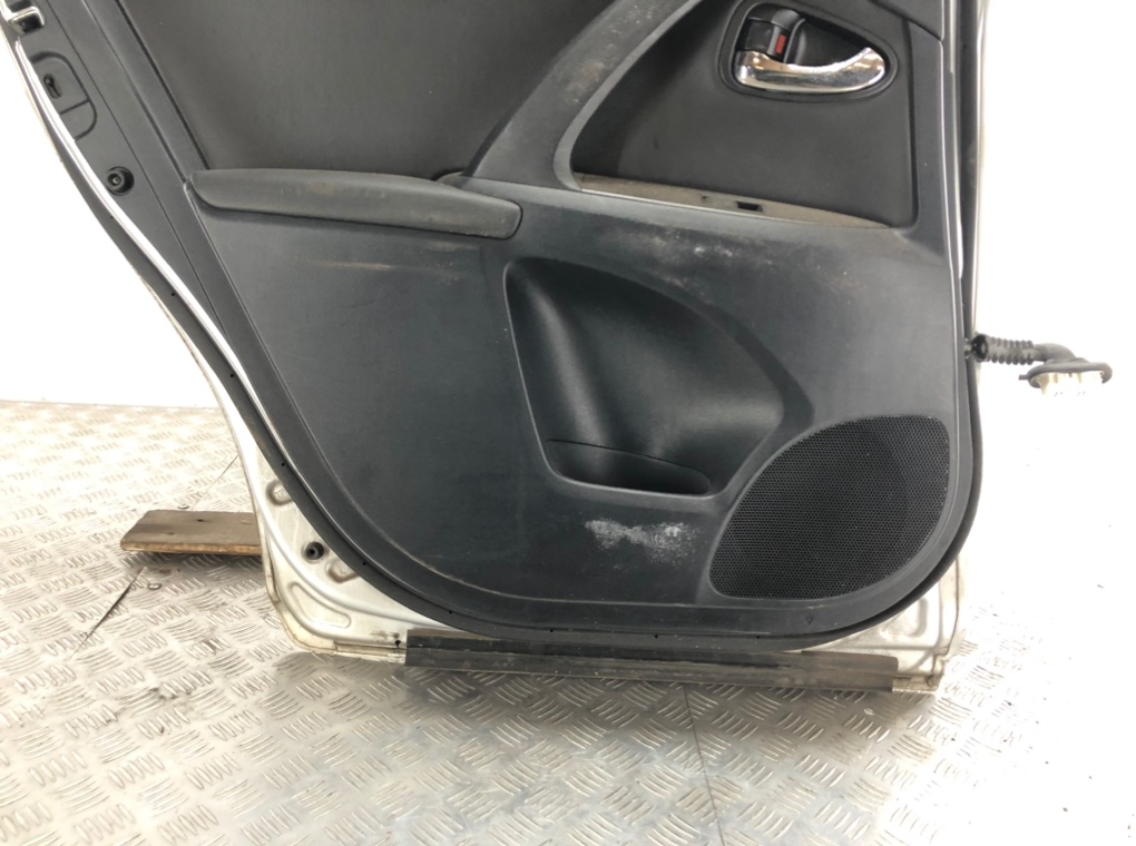 Дверь задняя левая для Toyota Avensis, 2009 г. 2.2 D-CAT дизель б/у — фото 3
