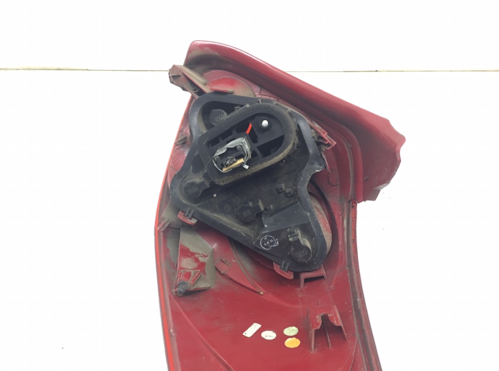 Фонарь задний левый для Peugeot 207, 2007 г. 1.6 HDi дизель б/у — фото 3