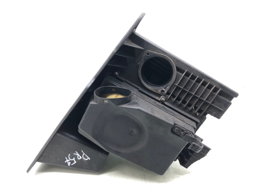 Корпус воздушного фильтра для BMW 3 E90/E91/E92/E93, 2006 г. 3.0 i бензин б/у
