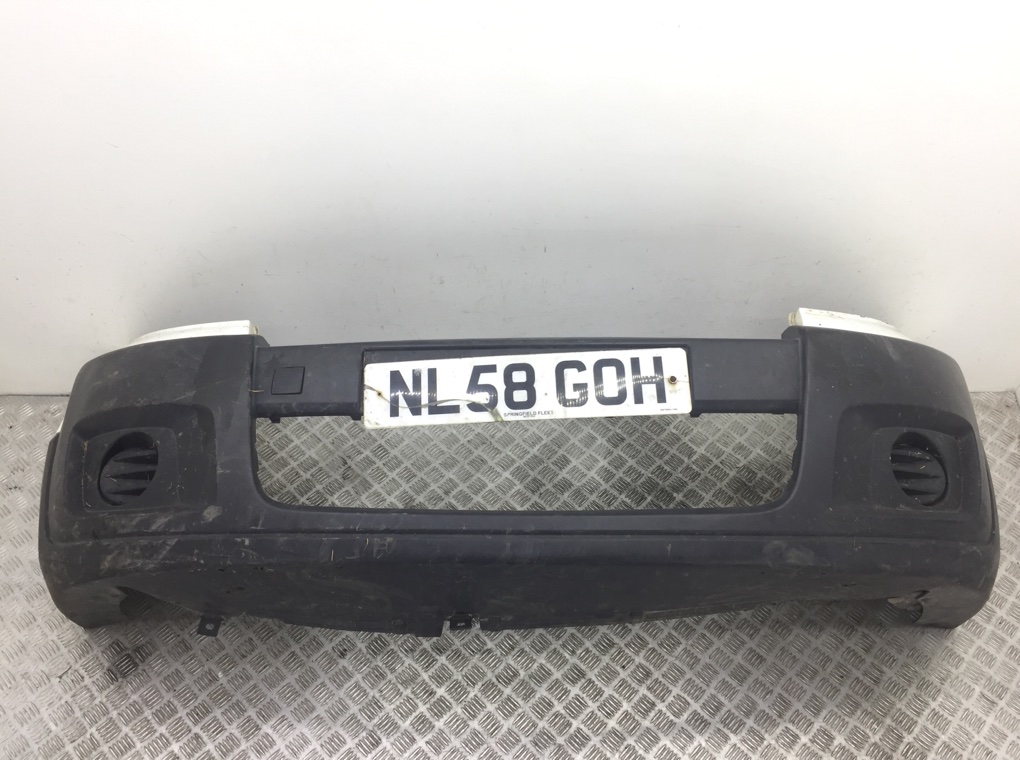 Бампер передний для Citroen Jumpy, 2008 г. 2.0 HDi дизель б/у