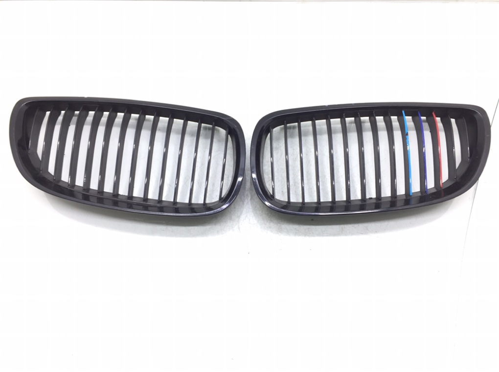 Решетка радиатора для BMW 3 E90/E91/E92/E93, 2007 г. 3.0 i бензин б/у