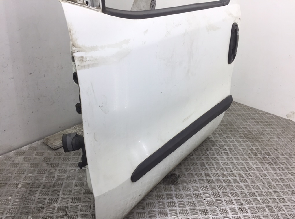 Дверь передняя левая для Fiat Doblo, 2011 г. 1.3 JTD дизель б/у — фото 2