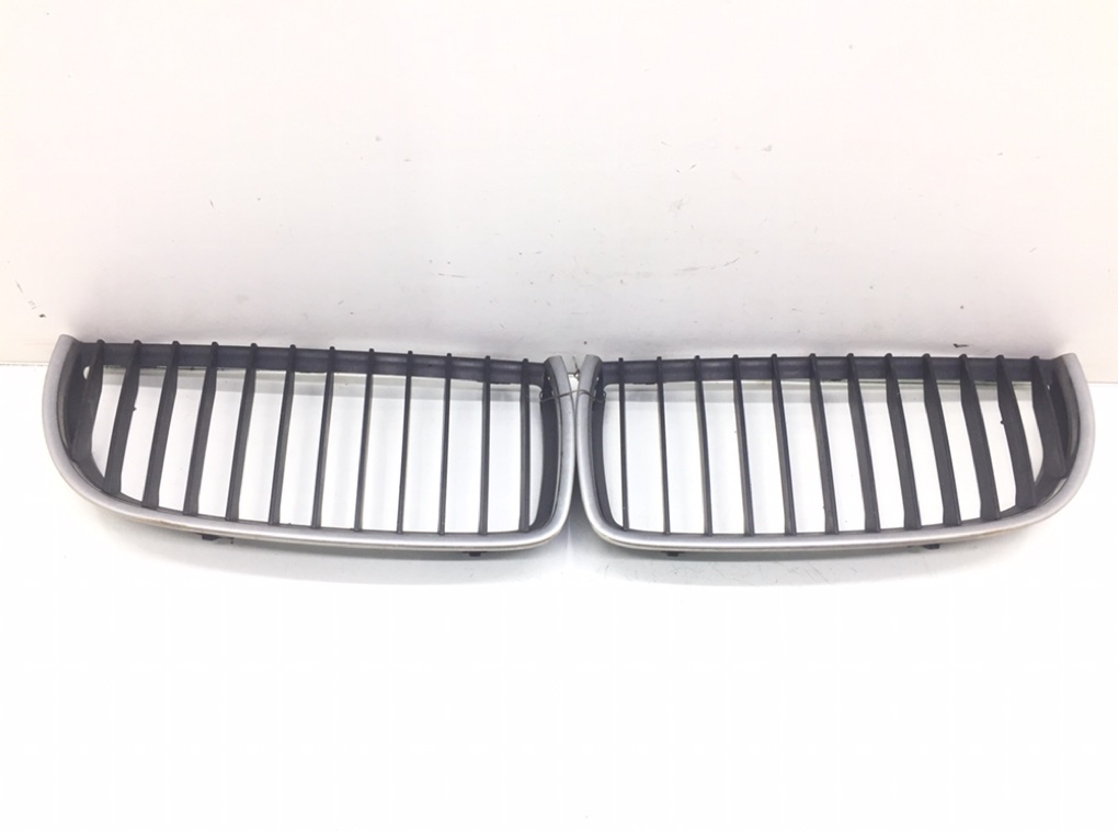 Решетка радиатора для BMW 3 E90/E91/E92/E93, 2008 г. 2.0 i бензин б/у