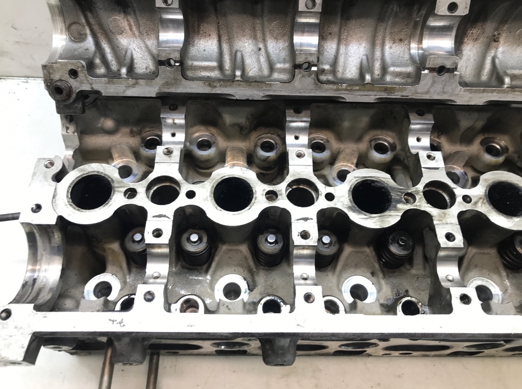 Головка блока цилиндров для Ford S-Max, 2011 г. 2.2 TDCi дизель б/у — фото 12