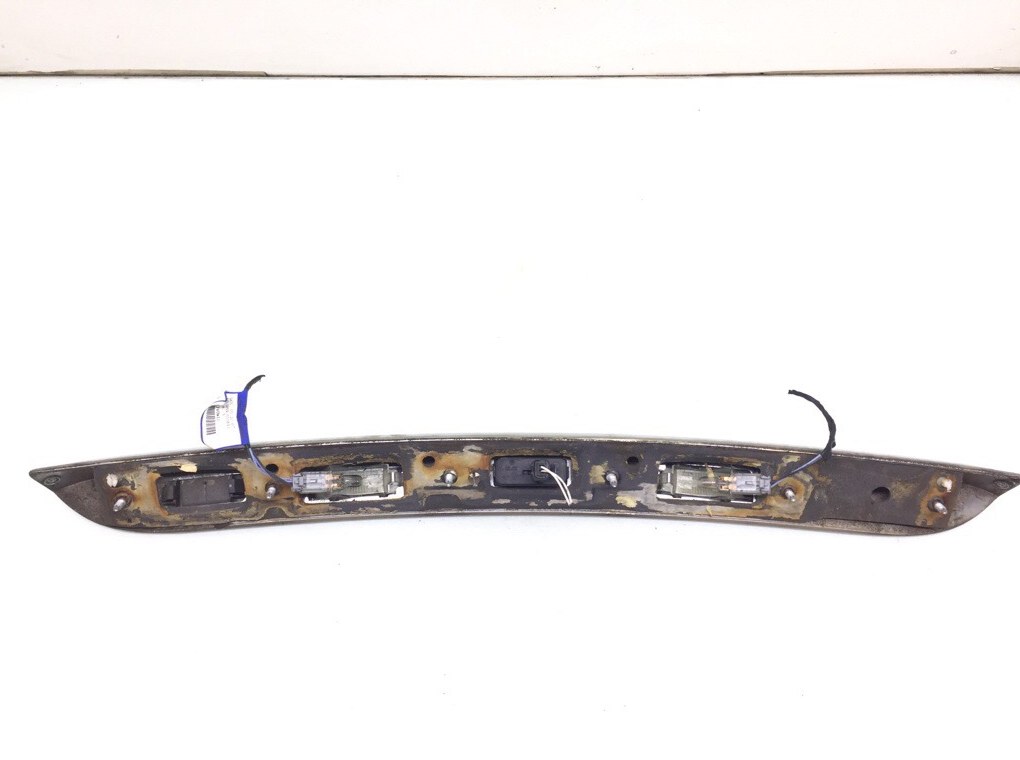 Накладка подсветки номера для Renault Laguna, 2008 г. 1.5 DCi дизель б/у — фото 2