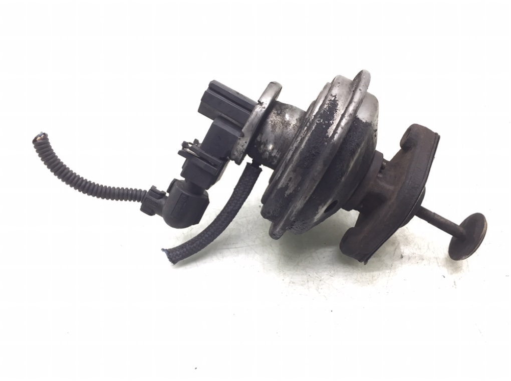 Клапан EGR для BMW 1 E87/E81/E82/E88, 2007 г. 2.0 TD дизель б/у