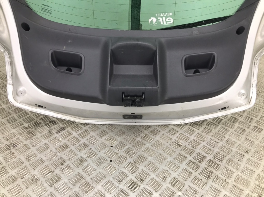 Крышка багажника для Renault Megane, 2009 г. 1.6 i бензин б/у — фото 4