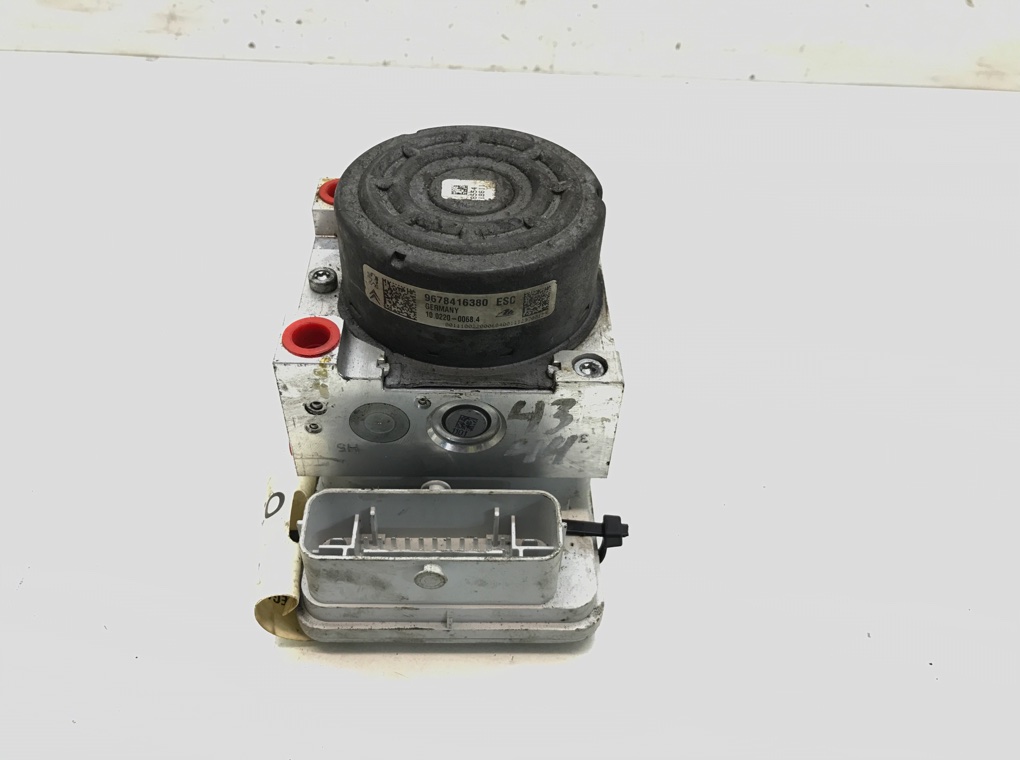 Блок ABS для Citroen C3, 2010 г. 1.4 HDi дизель б/у