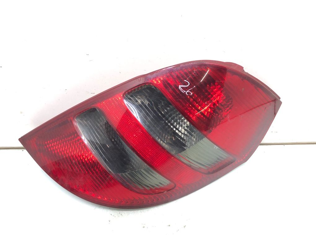 Фонарь задний правый для Mercedes A W169, 2005 г. 2.0 CDi дизель б/у