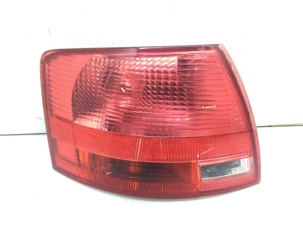 Фонарь задний левый для Audi A4, 2007 г. 1.9 TDi дизель б/у