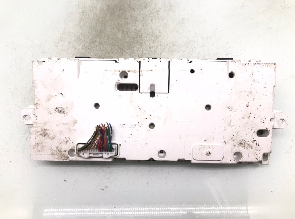 Щиток приборов (приборная панель) для Daihatsu Charade, 2003 г. 1.0 i бензин б/у — фото 3
