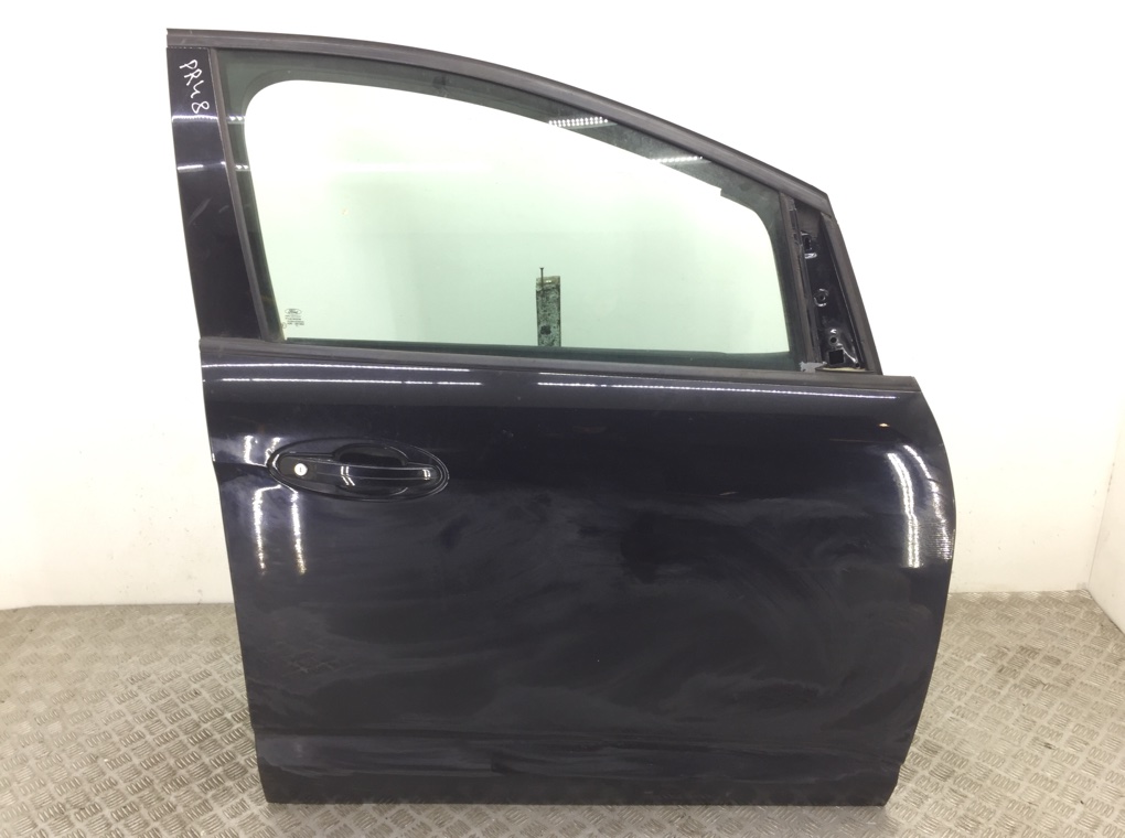 Дверь передняя правая для Ford Grand C-Max, 2011 г. 1.6 TDCi дизель б/у