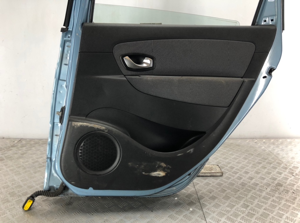 Дверь задняя правая для Renault Grand Scenic, 2011 г. 1.5 DCi дизель б/у — фото 3