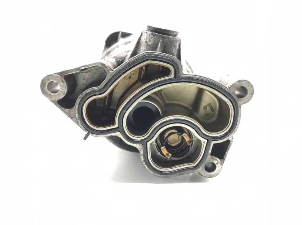 Корпус масляного фильтра для BMW 1 E87/E81/E82/E88, 2004 г. 1.6 i бензин б/у — фото 3