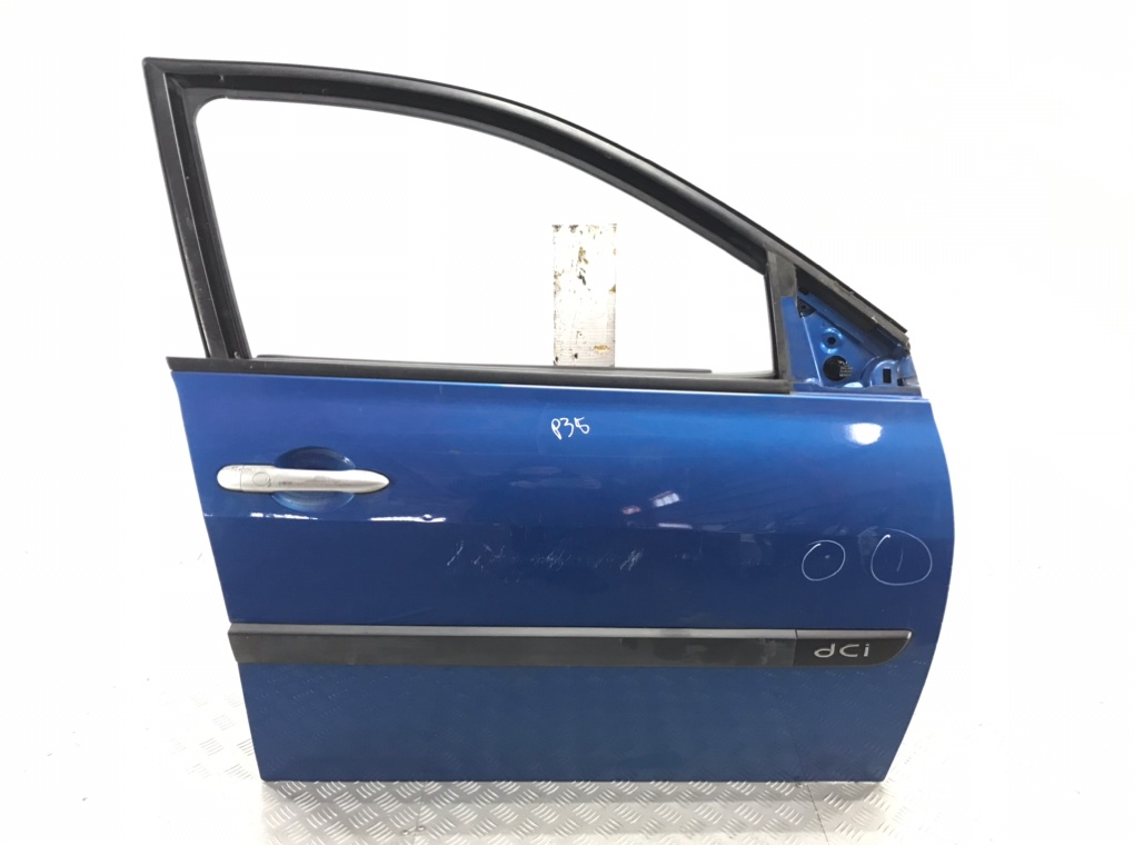 Дверь передняя правая для Renault Megane, 2006 г. 1.5 DCi дизель б/у