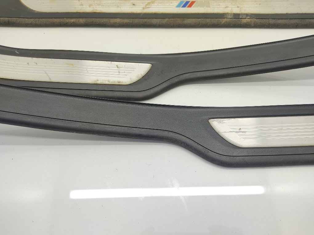 Накладка на порог для BMW 3 E90/E91/E92/E93, 2007 г. 2.0 i бензин б/у — фото 4