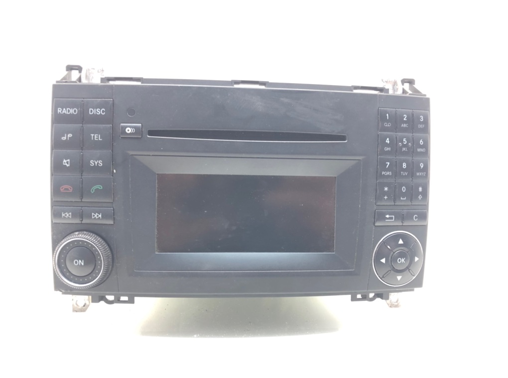 Магнитола для Mercedes B W245, 2009 г. 2.0 CDi дизель б/у