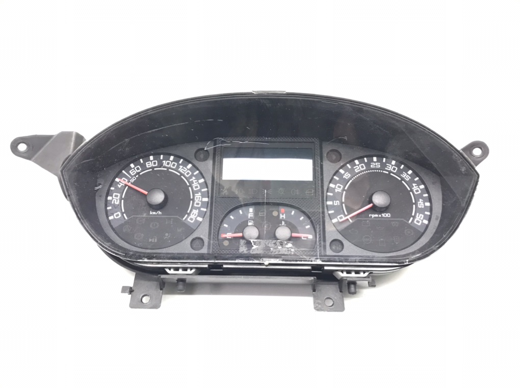 Щиток приборов (приборная панель) Iveco Daily 2007 3.0 TD 69500156 контрактная