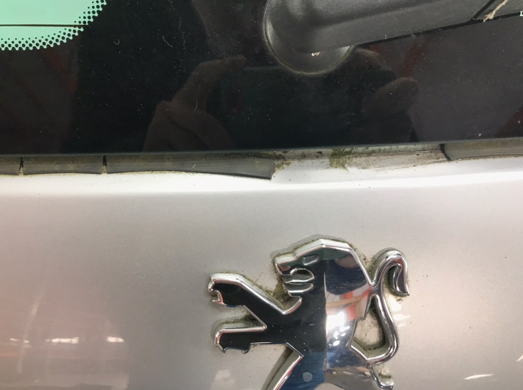 Крышка багажника для Peugeot 308, 2009 г. 1.6 i бензин б/у — фото 5