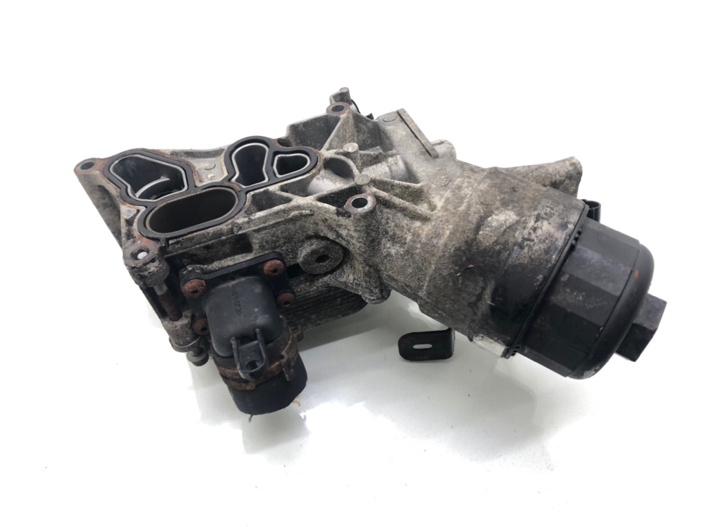 Корпус масляного фильтра для Opel Astra, 2011 г. 1.3 CDTi дизель б/у