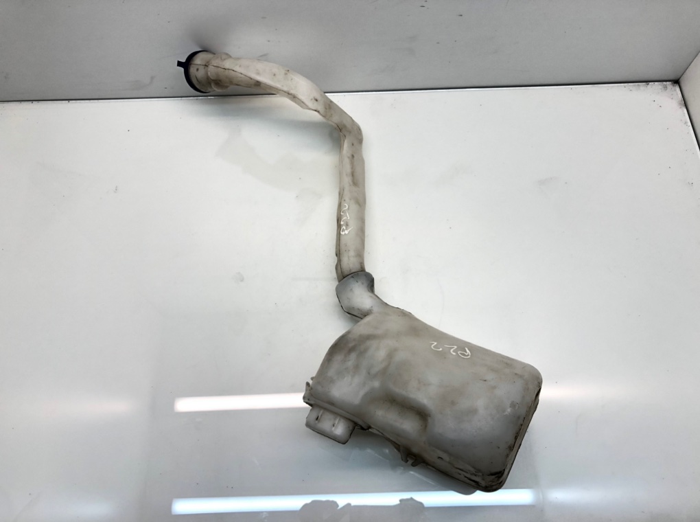Бачок омывателя для Peugeot 207, 2009 г. 1.6 HDi дизель б/у — фото 3