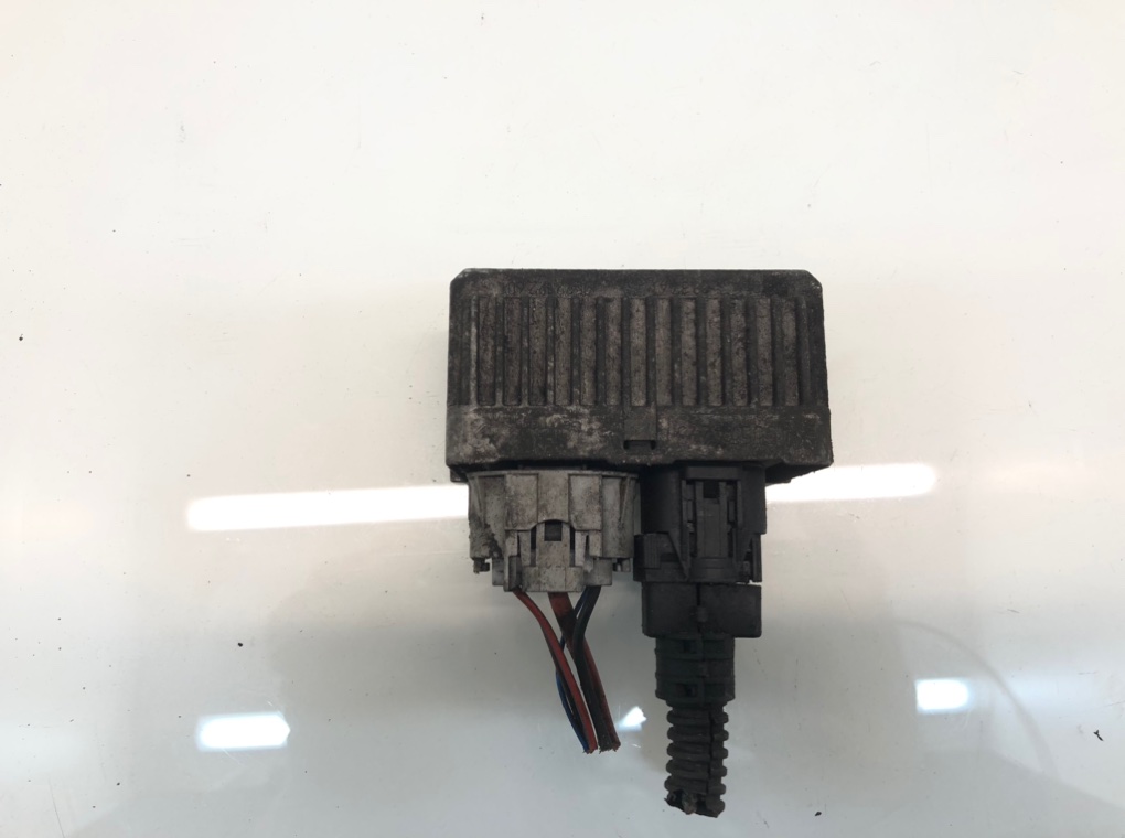 Реле накала свечей для Opel Corsa, 2011 г. 1.3 CDTi дизель б/у — фото 2
