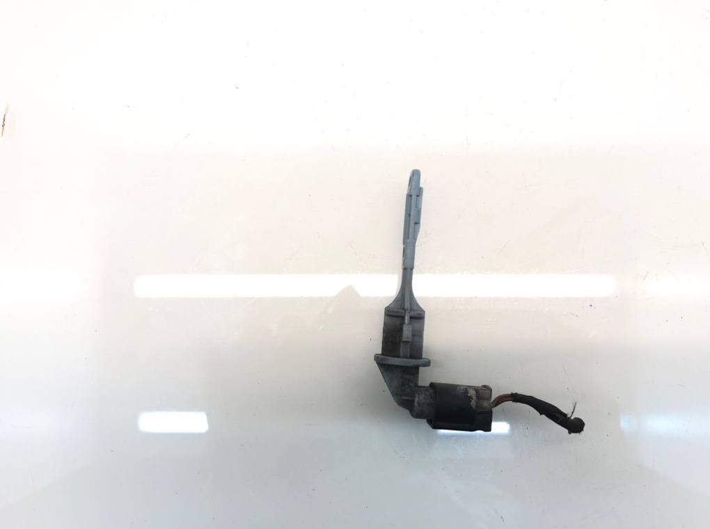 Датчик уровня омывающей жидкости BMW 1 2010 E87/E81/E82/E88 2.0 TD 719272401 контрактная