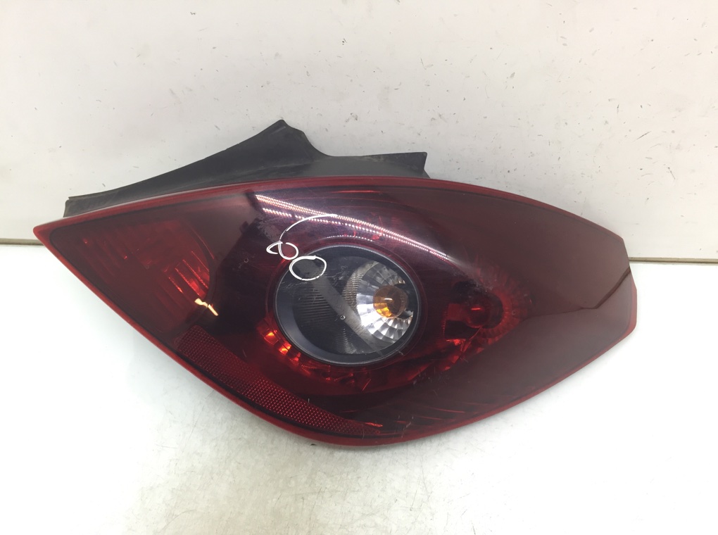 Фонарь задний правый для Opel Corsa, 2008 г. 1.4 i бензин б/у