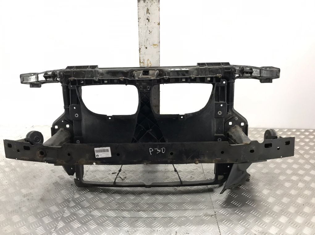 Панель передняя (телевизор) для BMW 1 E87/E81/E82/E88, 2010 г. 2.0 TD дизель б/у