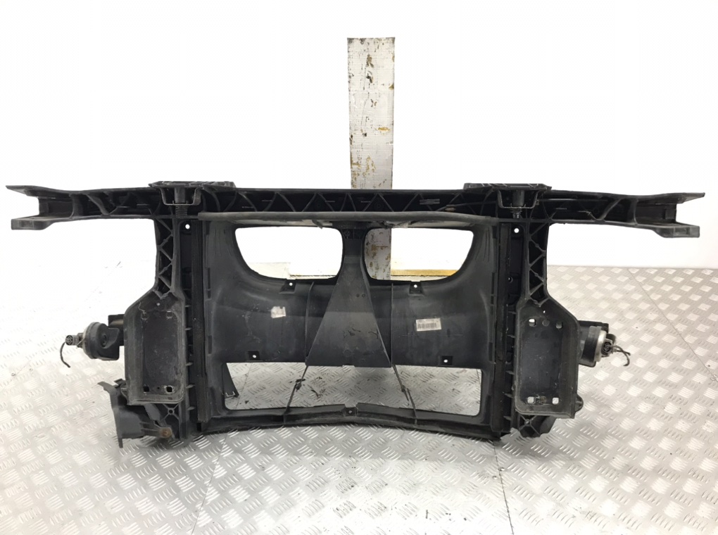 Панель передняя (телевизор) для BMW 1 E87/E81/E82/E88, 2010 г. 2.0 TD дизель б/у — фото 2