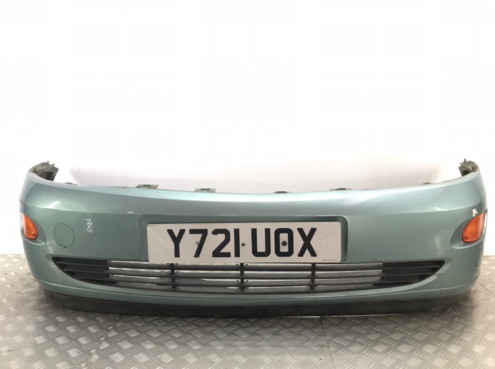 Бампер передний для Ford Focus, 2001 г. 1.8 i бензин б/у