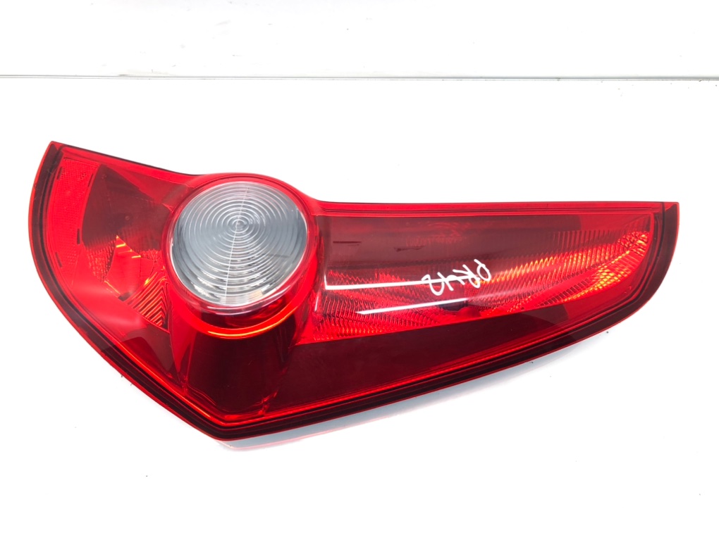 Фонарь задний правый для Opel Agila, 2012 г. 1.2 i бензин б/у