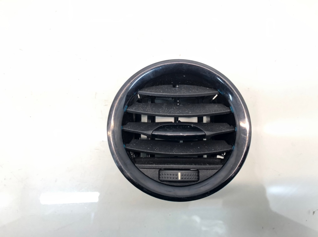 Дефлектор обдува салона для Opel Corsa, 2008 г. 1.2 i бензин б/у
