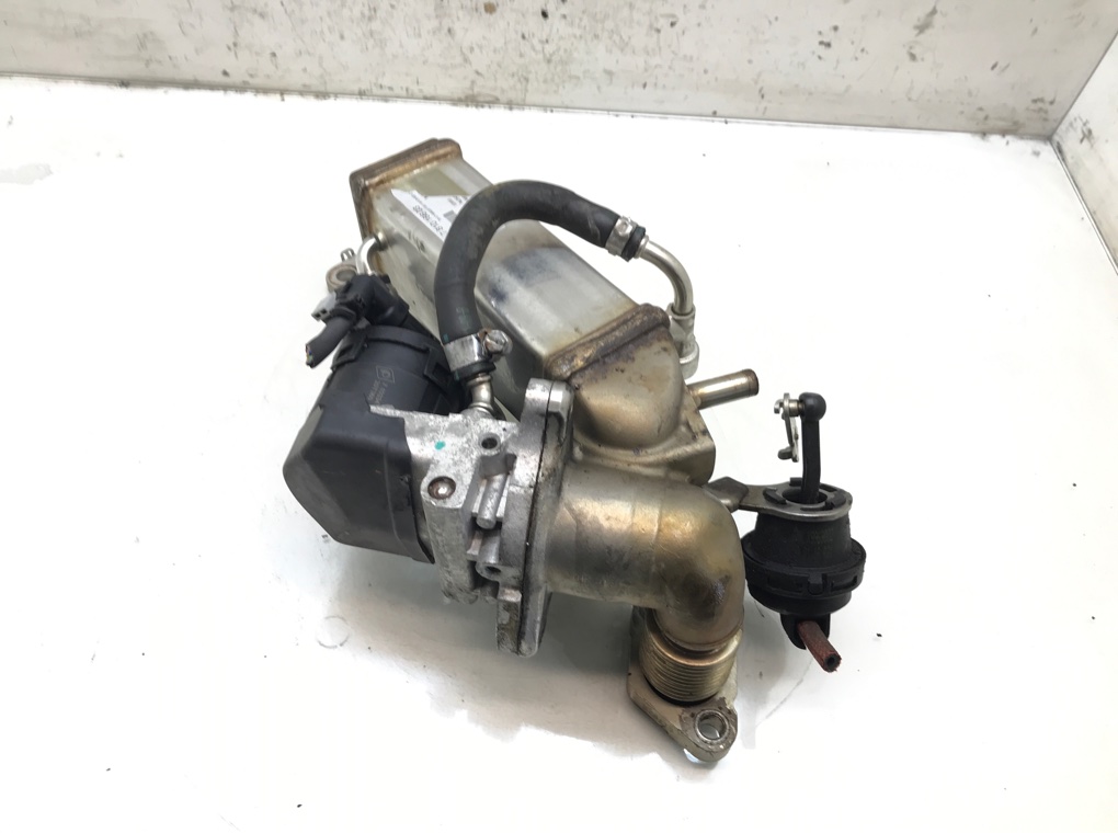 Клапан EGR для BMW 3 E90/E91/E92/E93, 2010 г. 2.0 TD дизель б/у — фото 2