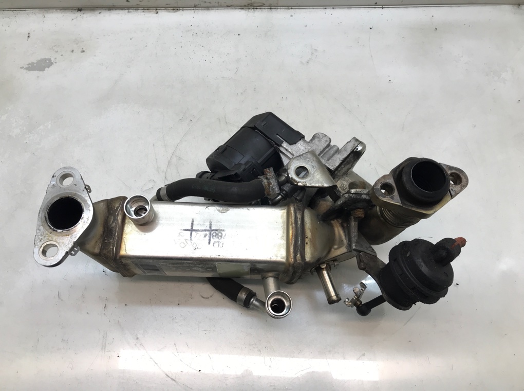 Клапан EGR для BMW 3 E90/E91/E92/E93, 2010 г. 2.0 TD дизель б/у — фото 4