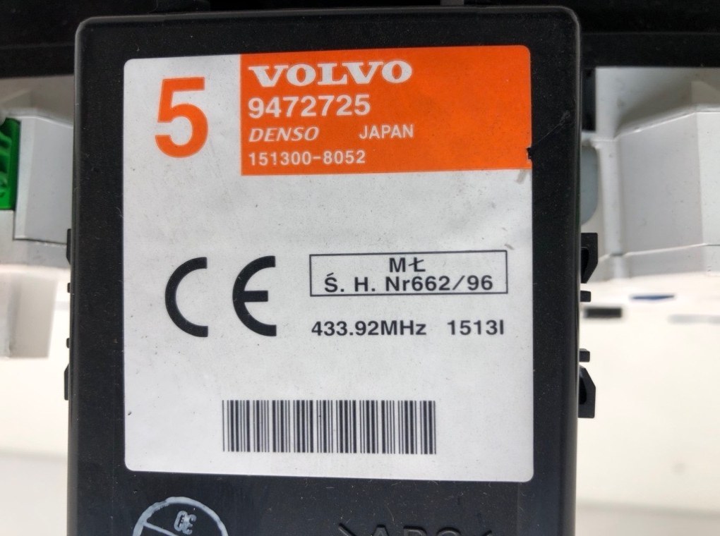 Щиток приборов (приборная панель) для Volvo C70, 2005 г. 2.0 Ti бензин б/у — фото 6