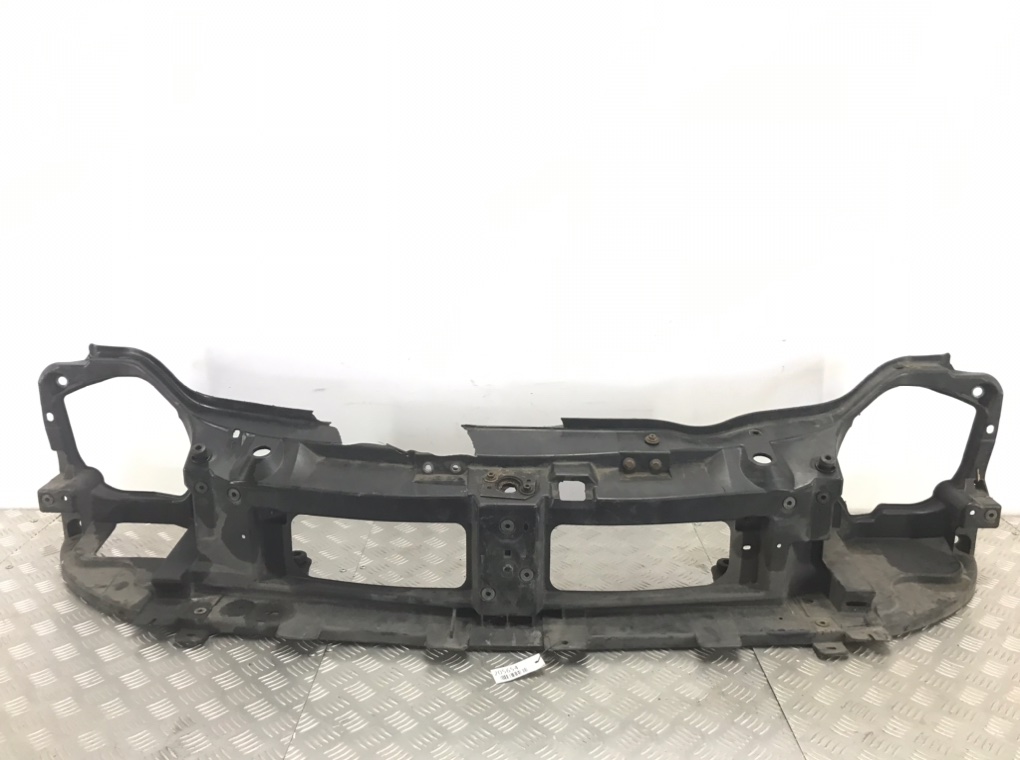 Панель передняя (телевизор) для Opel Vivaro, 2008 г. 2.0 CDTi дизель б/у