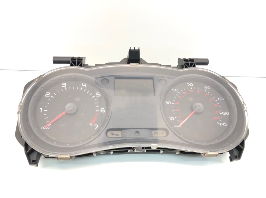 Щиток приборов (приборная панель) для Renault Clio, 2008 г. 1.2 i бензин б/у