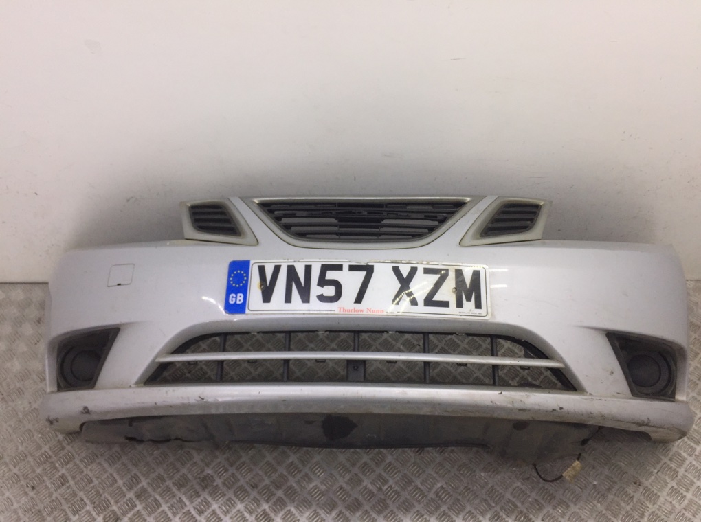 Бампер передний для Saab 9-3, 2007 г. 1.9 TiD дизель б/у