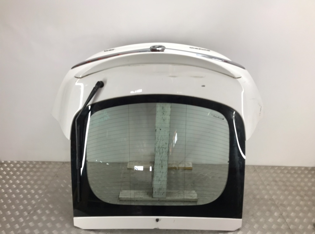 Крышка багажника для Opel Insignia, 2010 г. 2.0 CDTi дизель б/у — фото 3