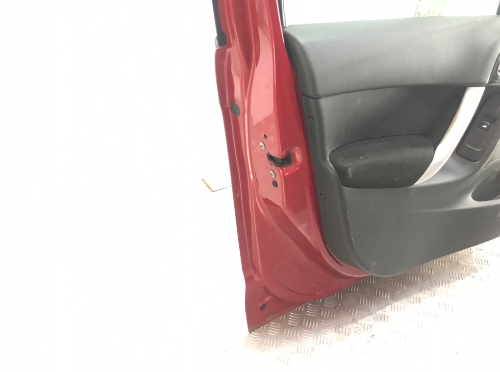Дверь передняя левая для Citroen C3, 2010 г. 1.4 HDi дизель б/у — фото 4