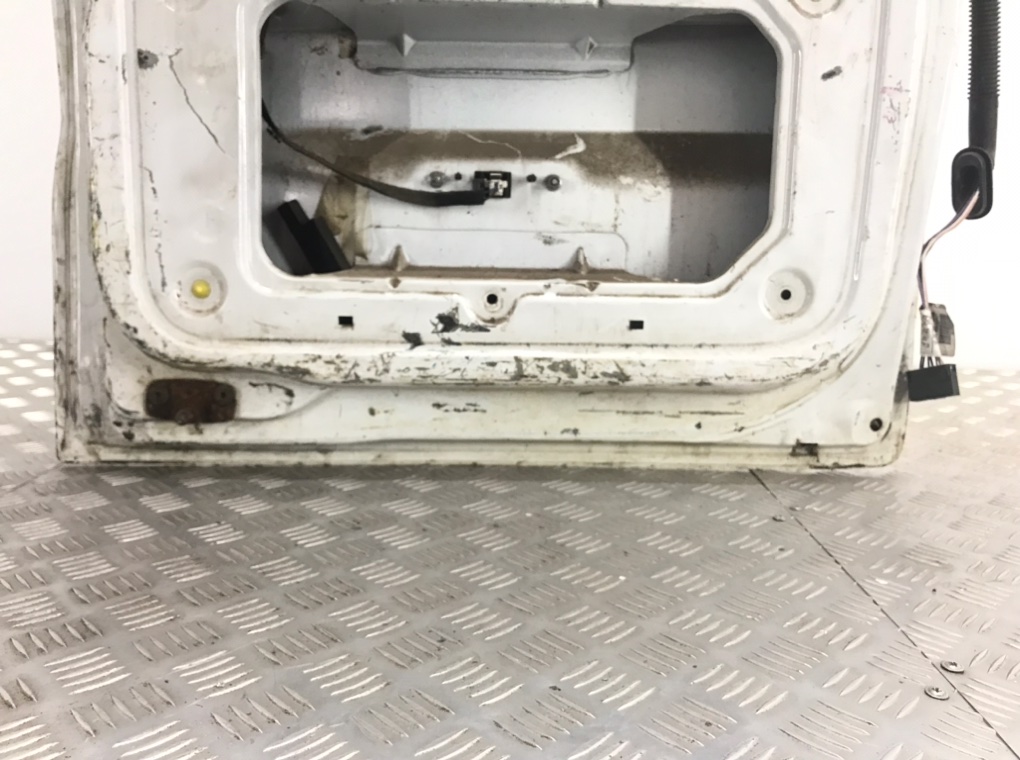 Дверь задняя распашная левая для Nissan Primastar, 2007 г. 2.0 DCi дизель б/у — фото 3