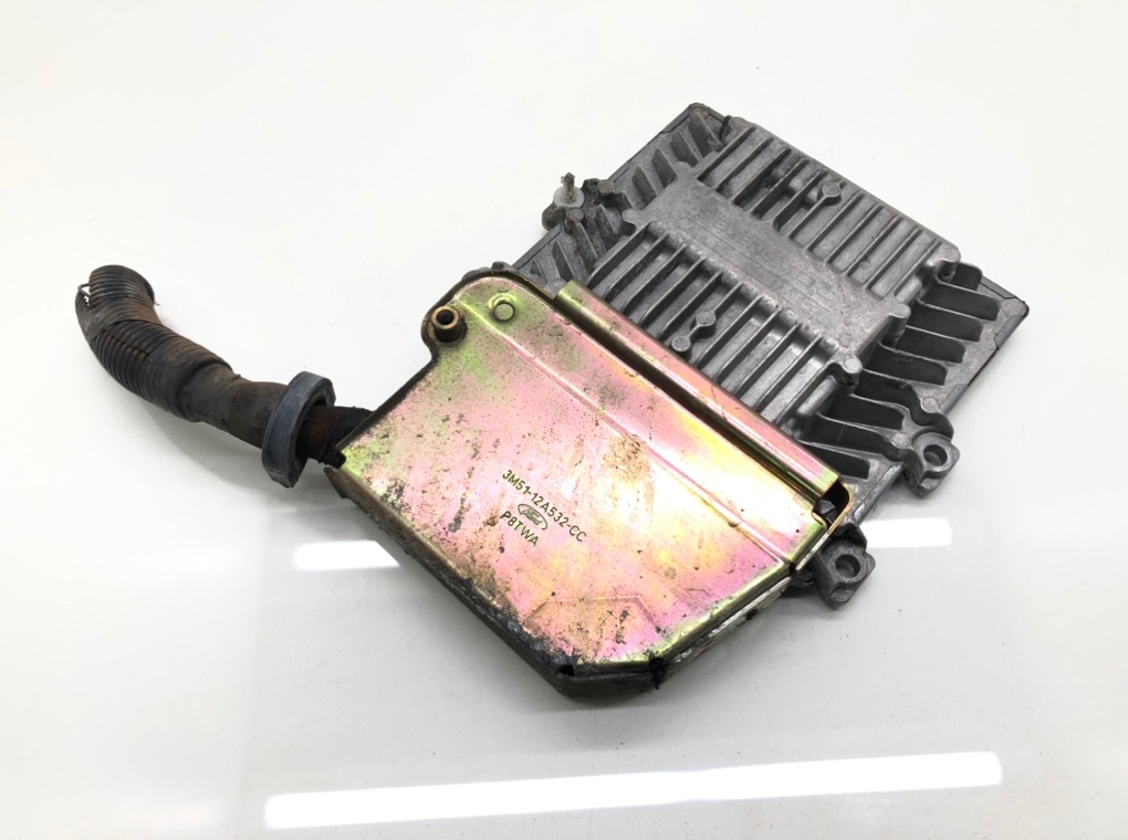 Блок управления двигателем для Ford Focus, 2006 г. 2.0 TDCi дизель б/у — фото 3