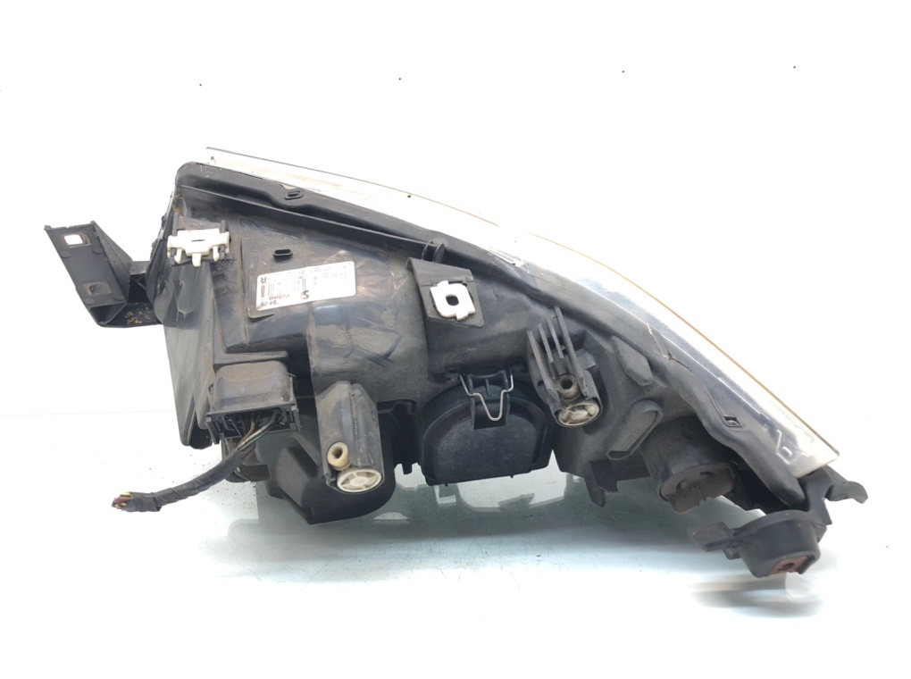 Фара правая для BMW 3 E90/E91/E92/E93, 2005 г. 2.5 i бензин б/у — фото 4