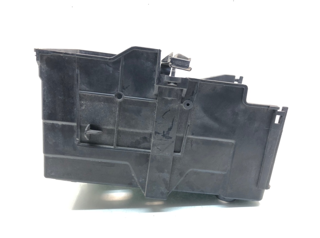 Полка аккумулятора для Ford Focus, 2008 г. 1.6 TDCi дизель б/у — фото 6