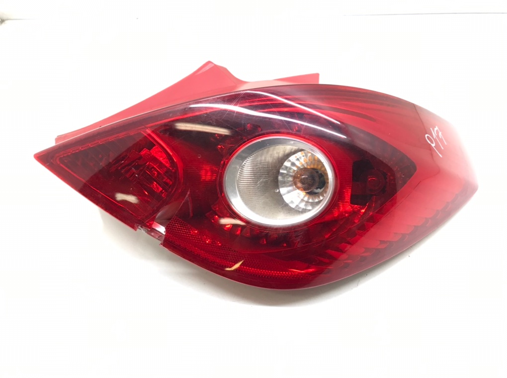 Фонарь задний правый для Opel Corsa, 2012 г. 1.0 i бензин б/у